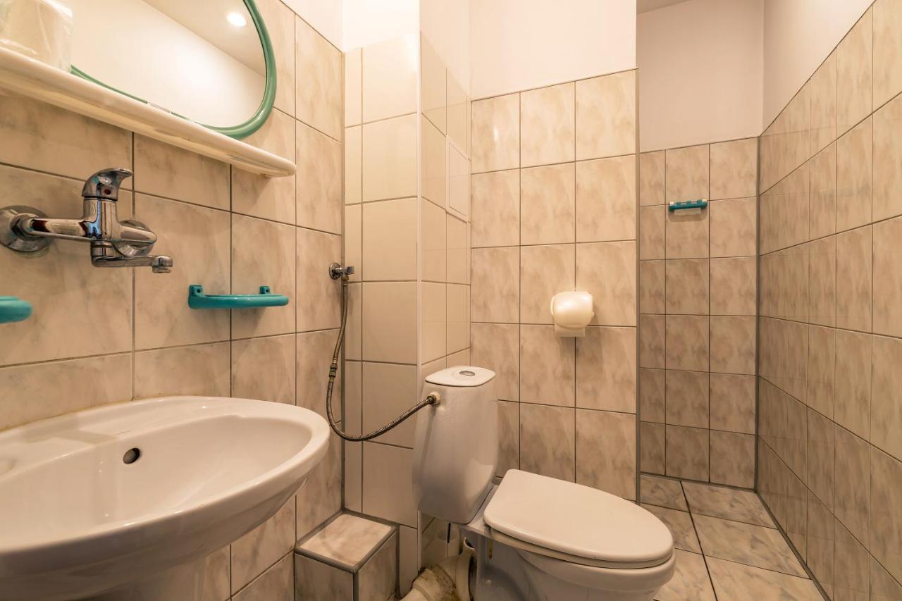 Hostel Savoy